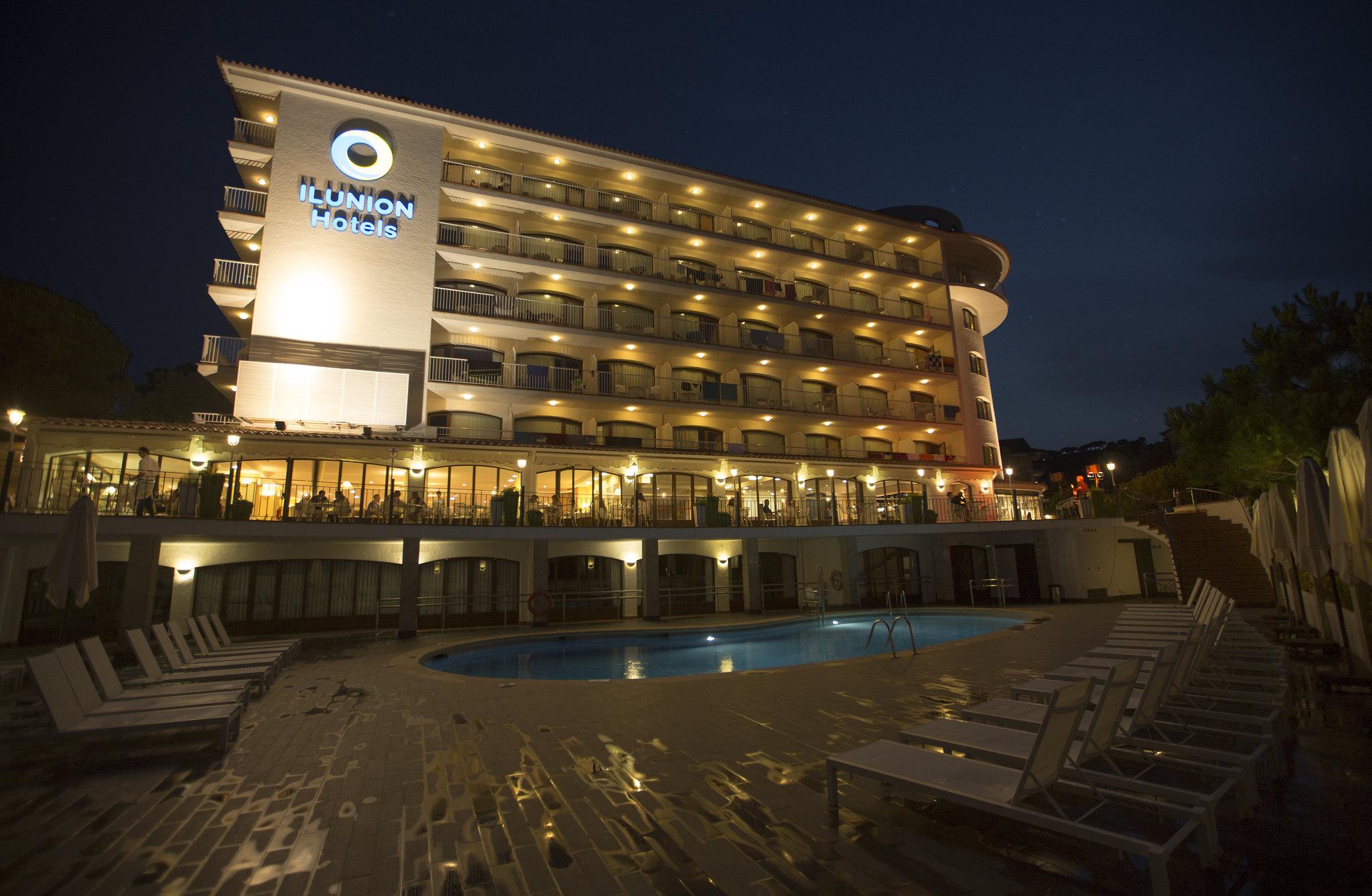 Ilunion Caleta Park Hotel Sant Feliu de Guixols Exterior photo